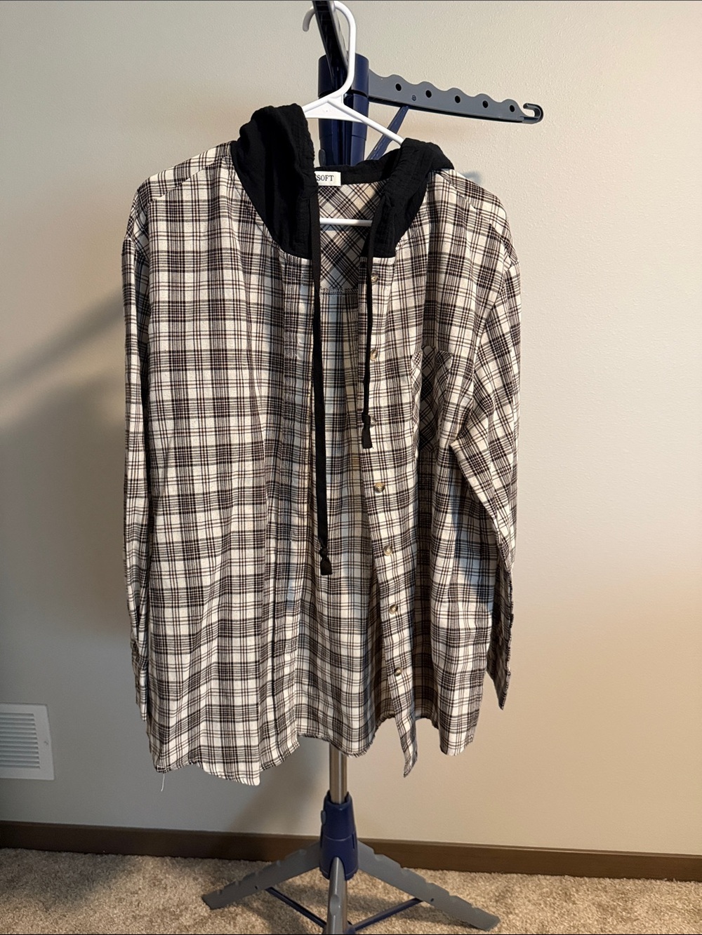 Plaid Hooded Button-Front Shirt Jacket in Black & White